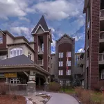 Luxurious One Bedroom Suite For A Larger Family 162