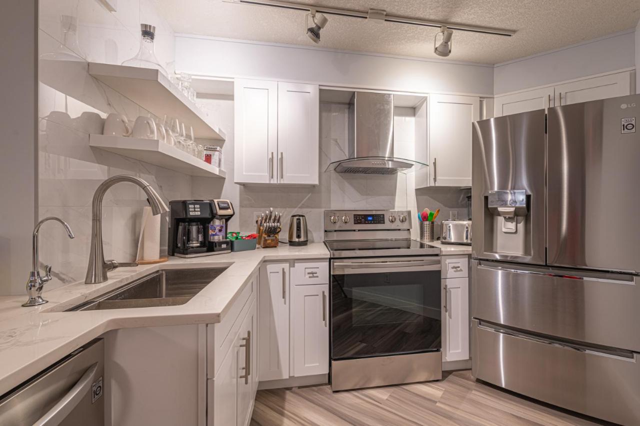 Luxurious One Bedroom For A Larger Family 162 *