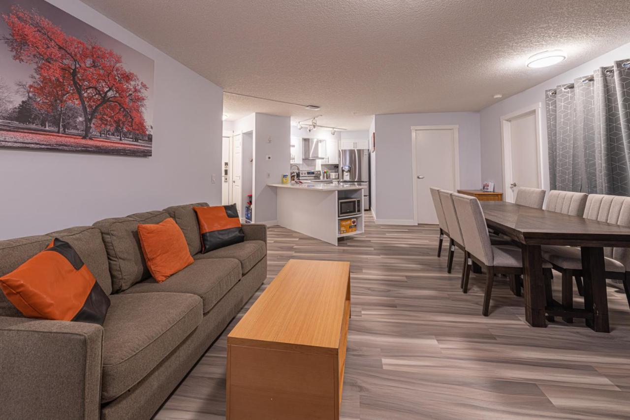 Luxurious One Bedroom For A Larger Family 162 Apartment *